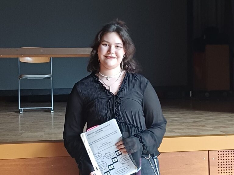 Vom Schicksal der Sinti und Roma: Theaterlesung mit Gespräch